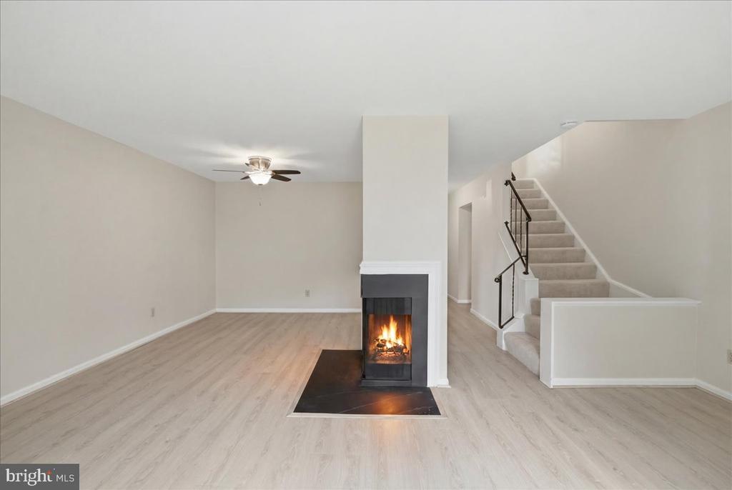 13772 FLOWING BROOK COURT 32G