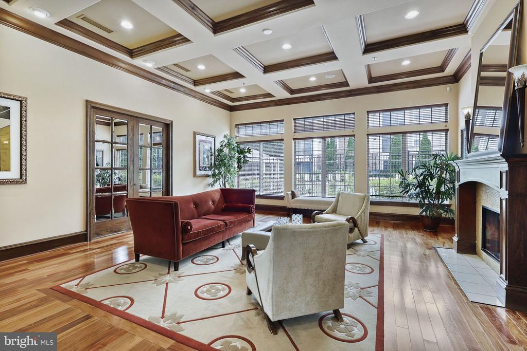 12925 CENTRE PARK CIRCLE Unit: 301