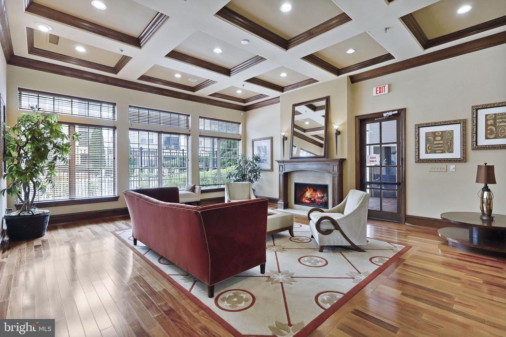 12925 CENTRE PARK CIRCLE Unit: 301