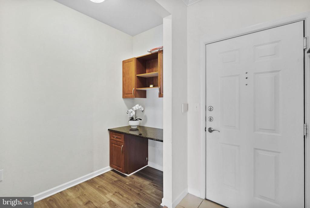 12925 CENTRE PARK CIRCLE Unit: 301