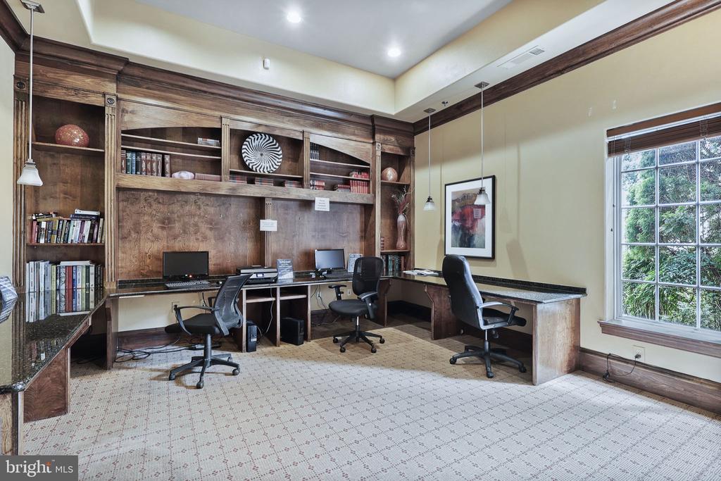 12925 CENTRE PARK CIRCLE Unit: 301