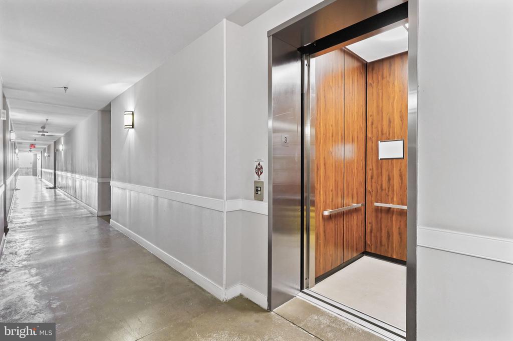 12925 CENTRE PARK CIRCLE Unit: 301