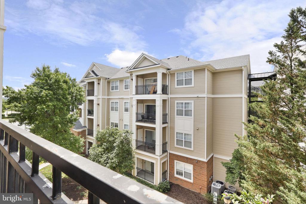 12925 CENTRE PARK CIRCLE Unit: 301