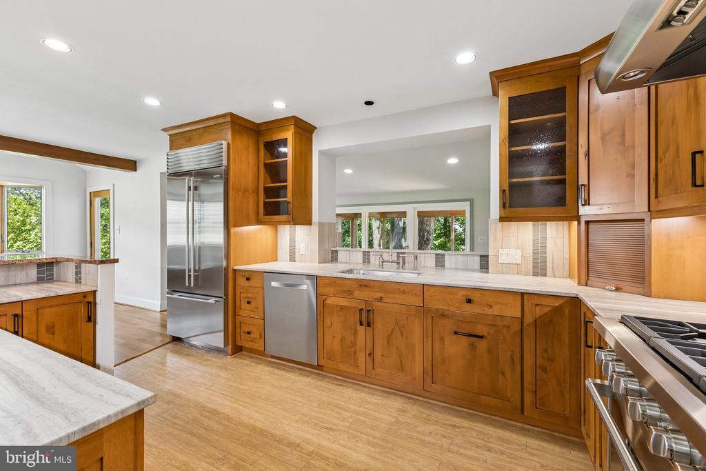 2519 BUCKELEW DRIVE