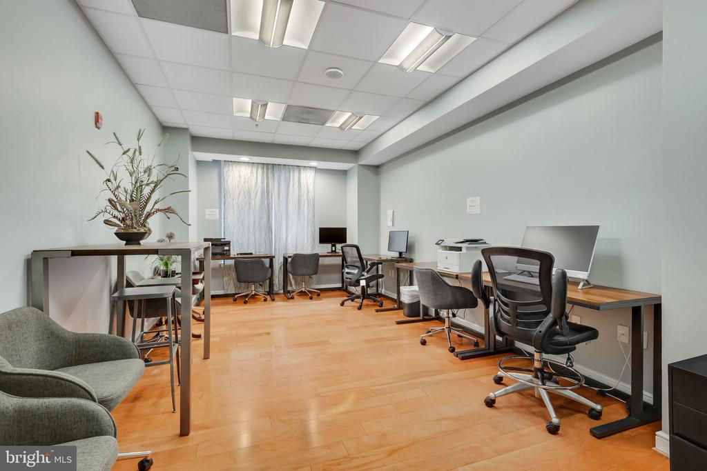 2726 GALLOWS ROAD Unit: 417