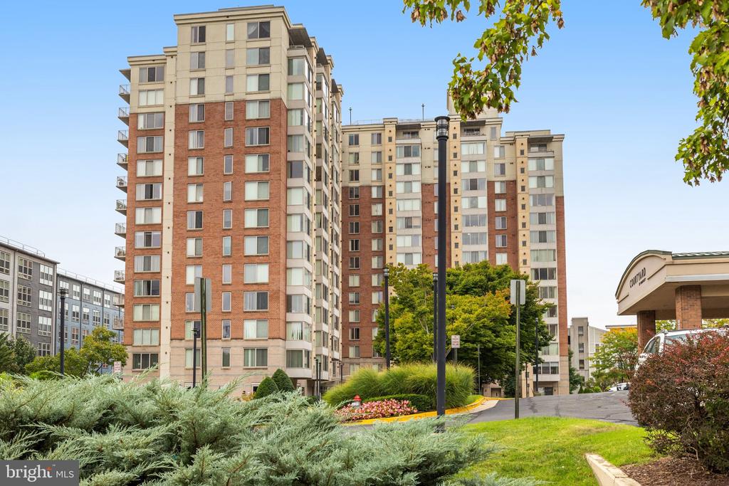 2726 GALLOWS ROAD Unit: 417