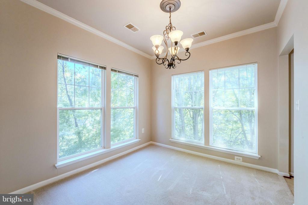 1520 N POINT DRIVE Unit: 03-0202