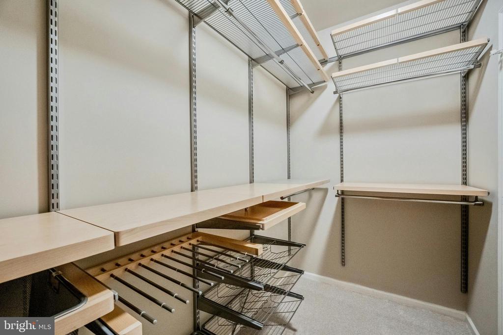 1520 N POINT DRIVE Unit: 03-0202