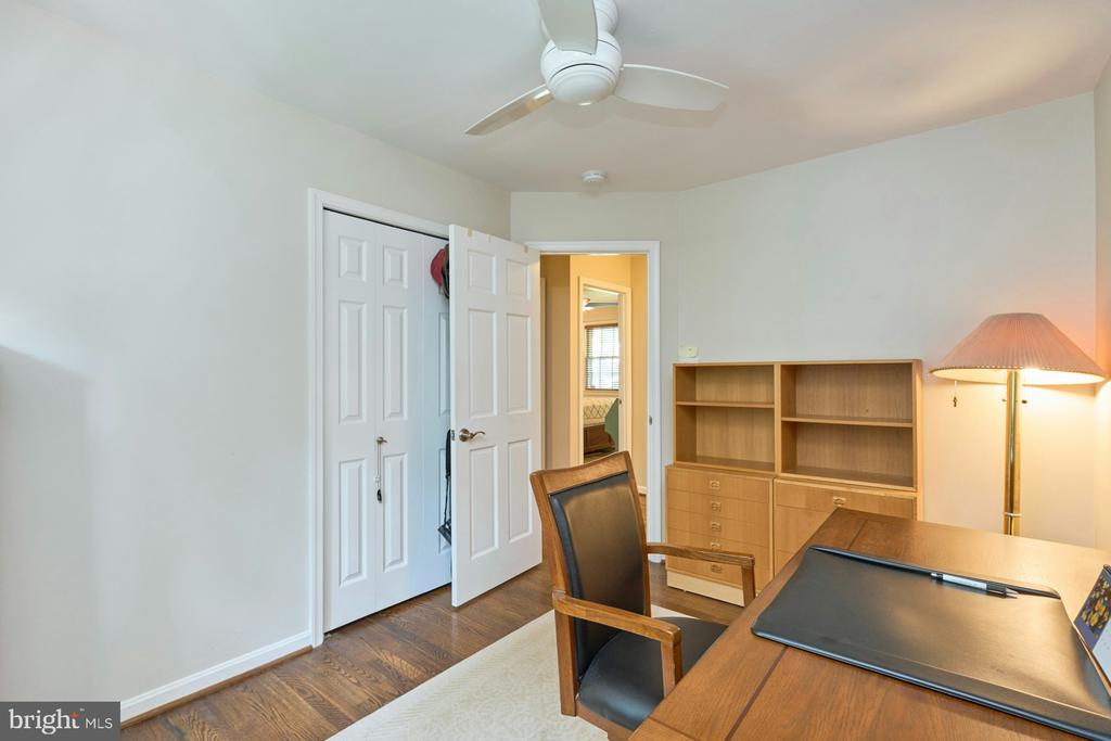 4118 WHISPERING LANE