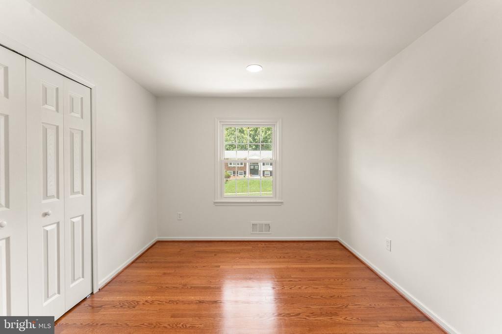 5012 PORTSMOUTH ROAD