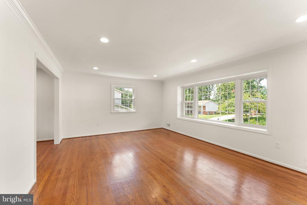 5012 PORTSMOUTH ROAD