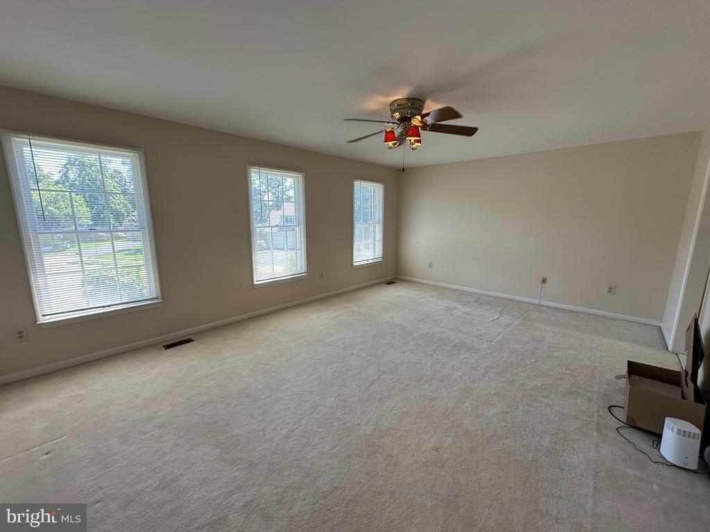 893 BROAD OAKS DRIVE