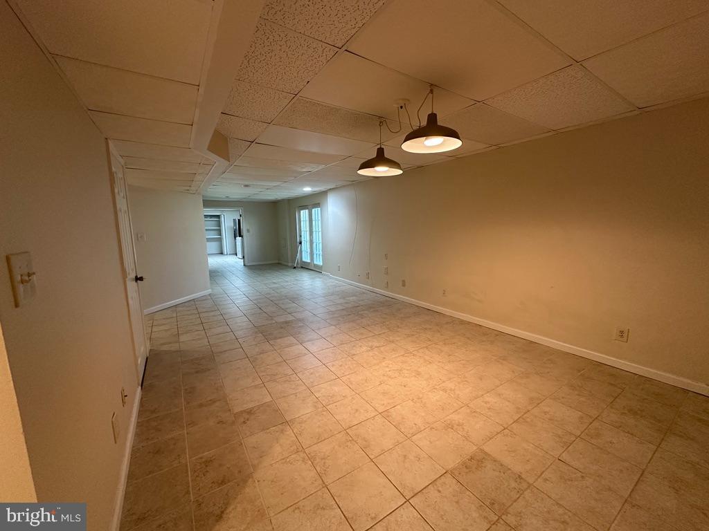 893 BROAD OAKS DRIVE