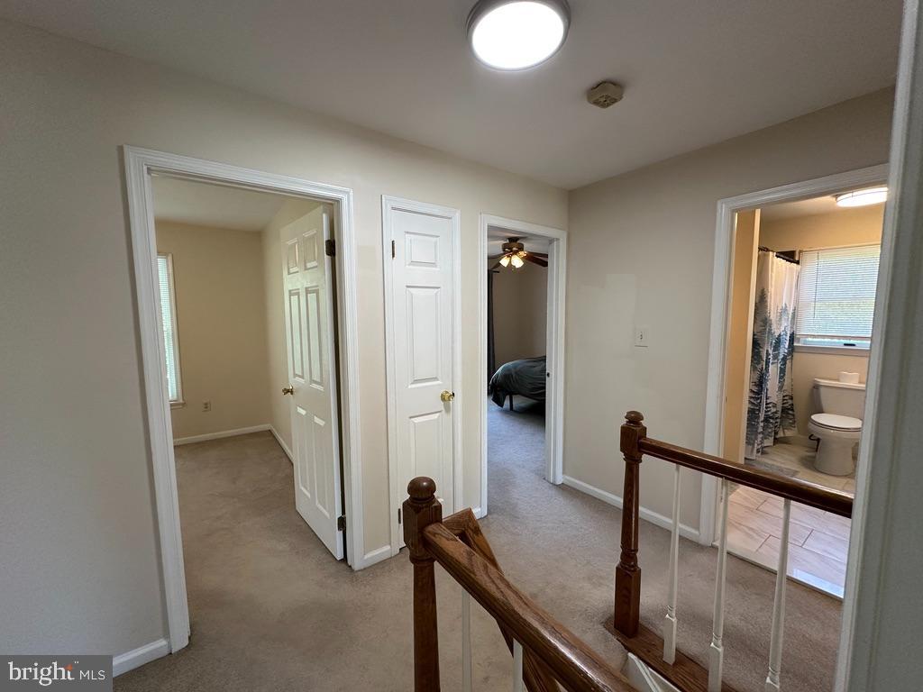893 BROAD OAKS DRIVE