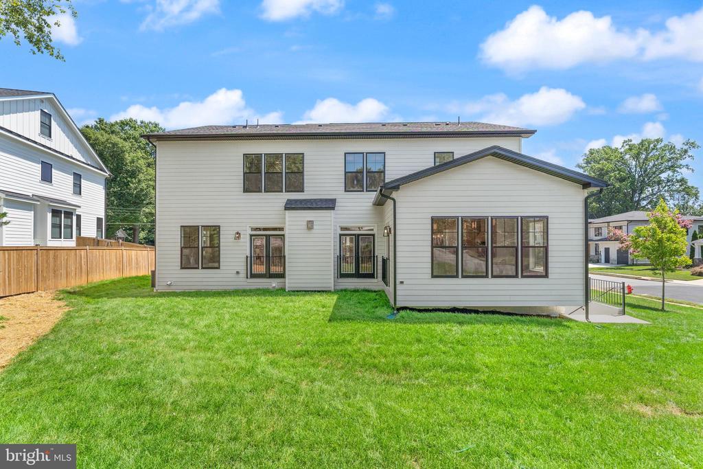 619 TRUMAN CIRCLE SW