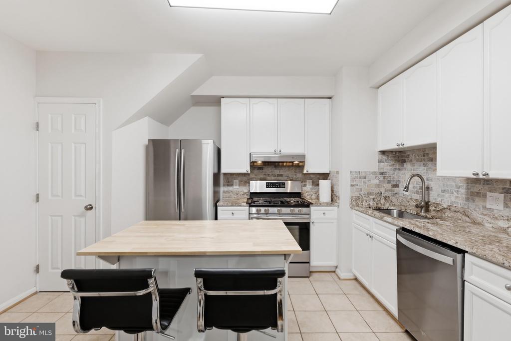 14451 GLENCREST CIRCLE Unit: 71