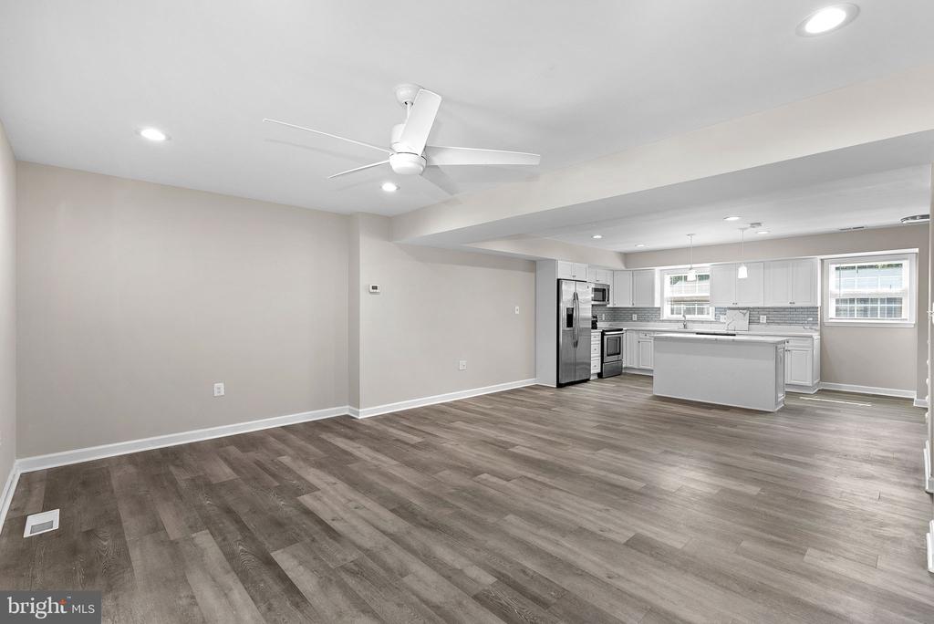 6612 BURLINGTON PLACE