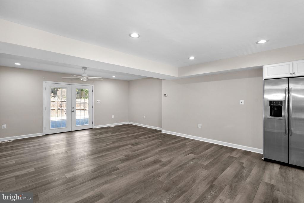 6612 BURLINGTON PLACE