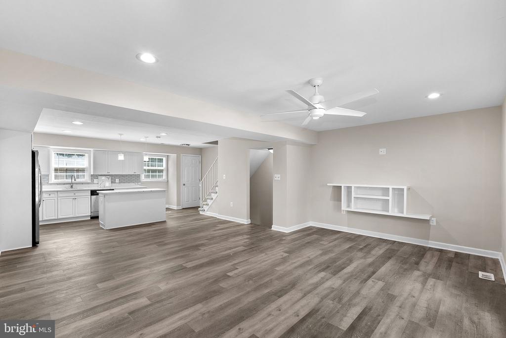 6612 BURLINGTON PLACE
