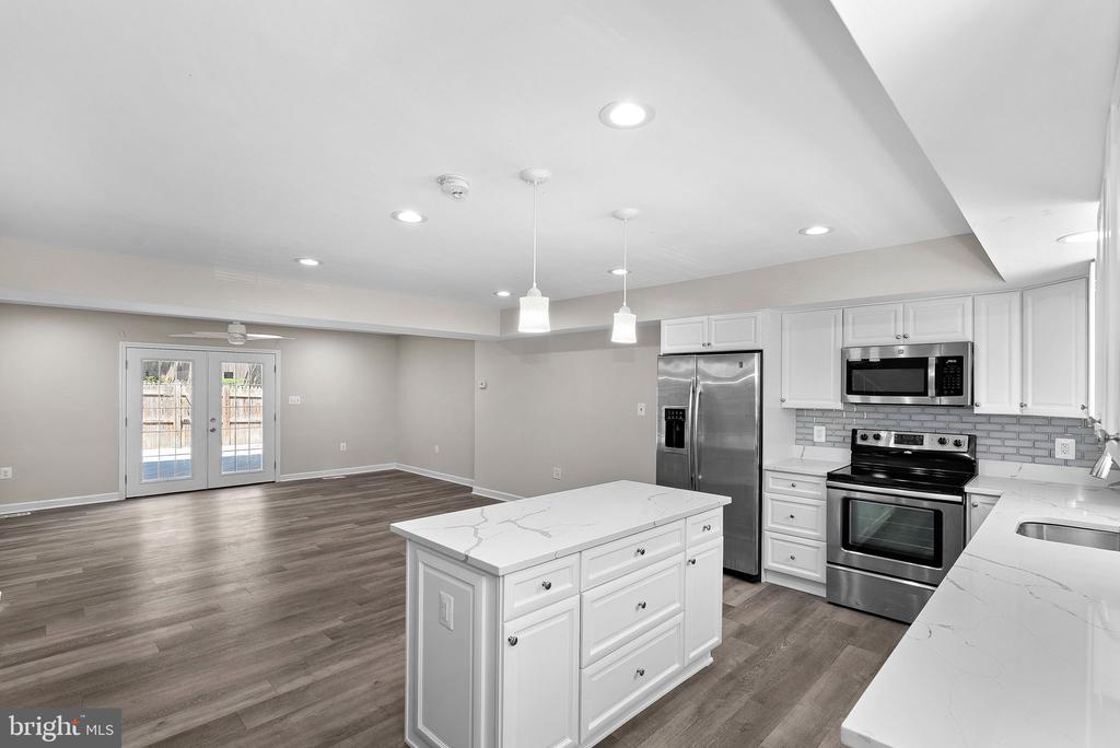 6612 BURLINGTON PLACE