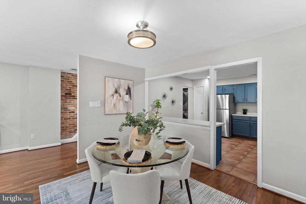 3881 STEPPES COURT Unit: B