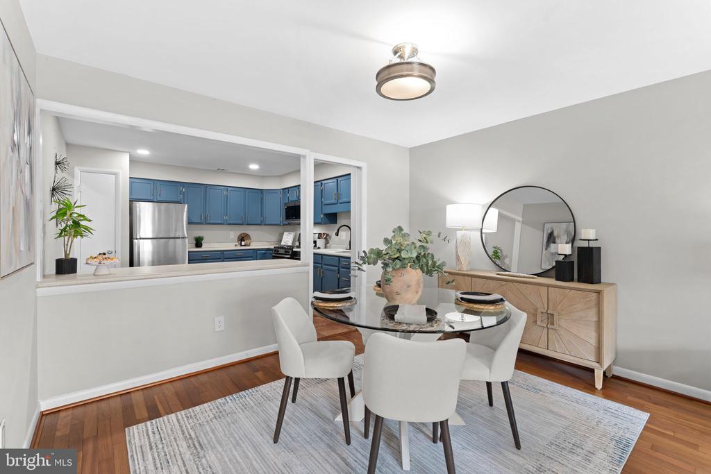 3881 STEPPES COURT Unit: B