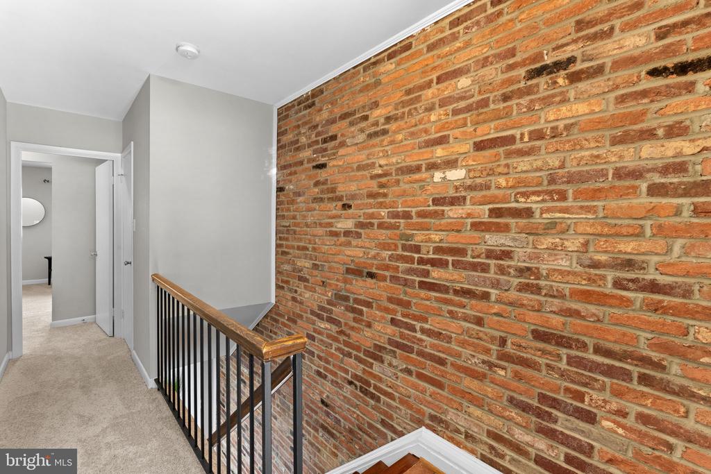 3881 STEPPES COURT Unit: B