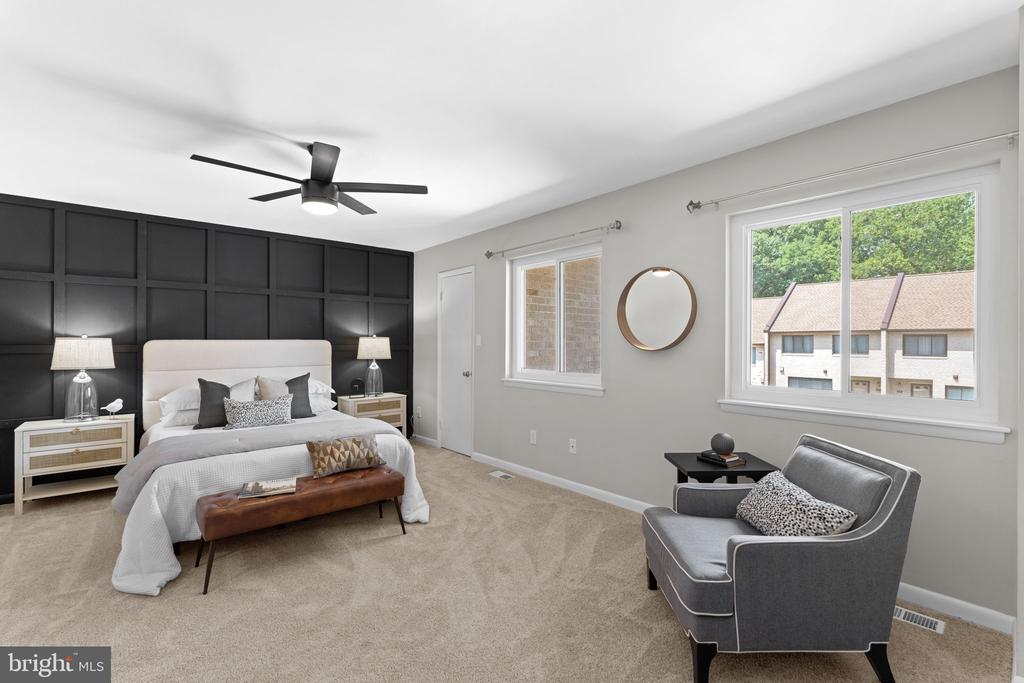 3881 STEPPES COURT Unit: B