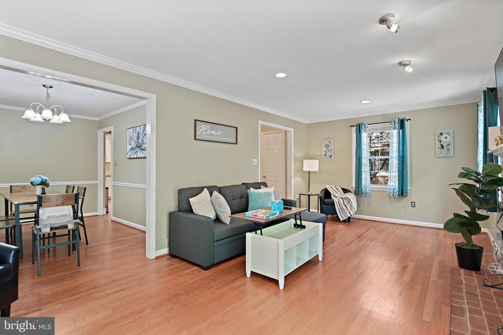 5267 LEESTONE COURT