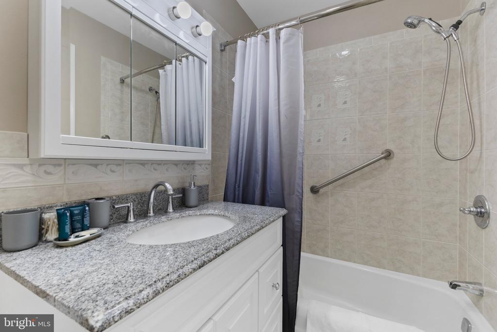 5267 LEESTONE COURT