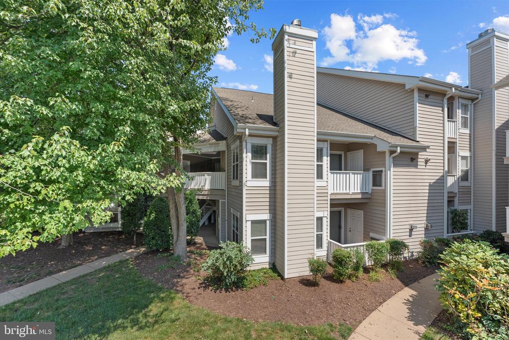 14324 CLIMBING ROSE WAY Unit: 201