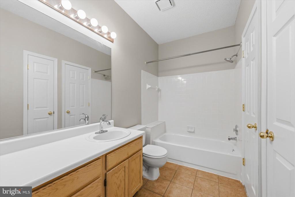 14324 CLIMBING ROSE WAY Unit: 201