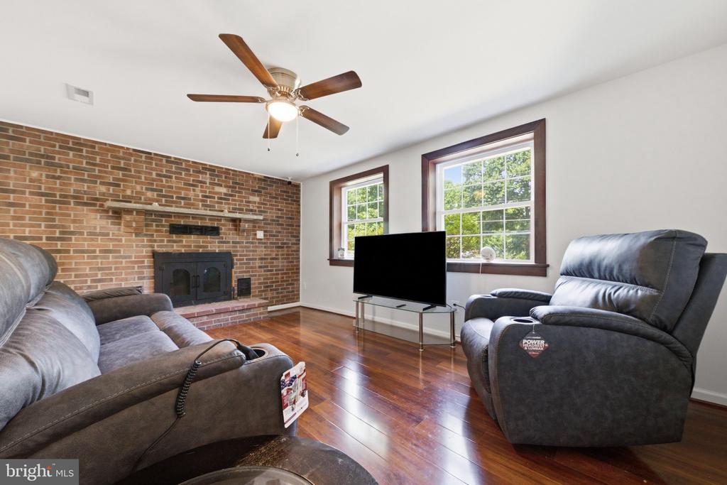 4529 EATON PLACE