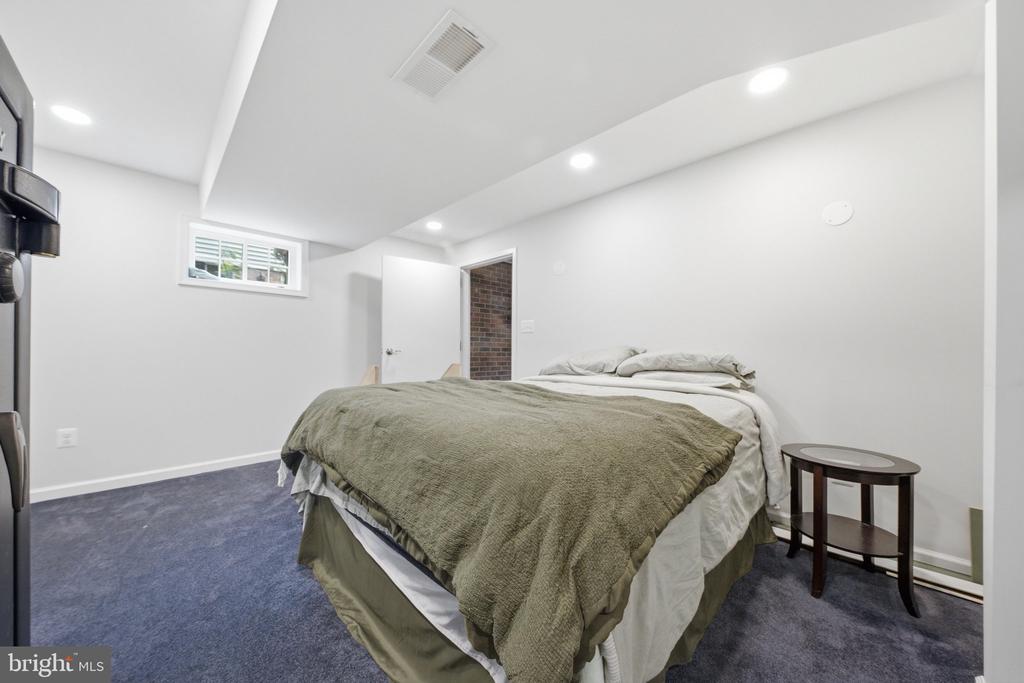 4529 EATON PLACE