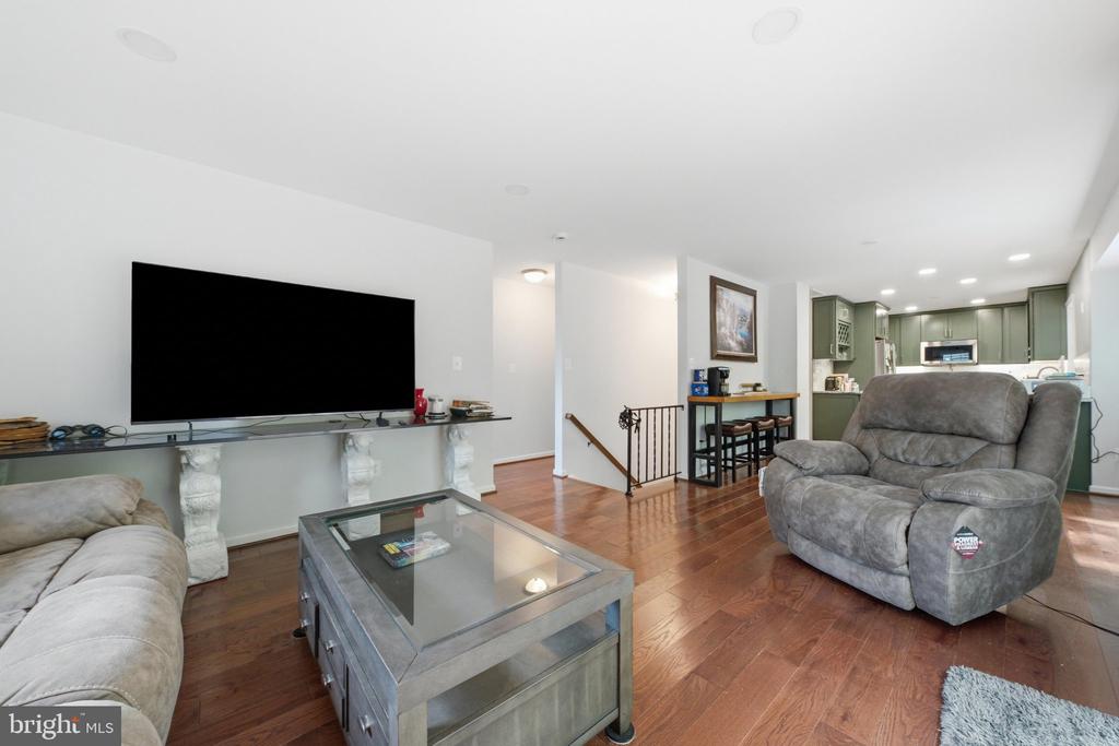 4529 EATON PLACE