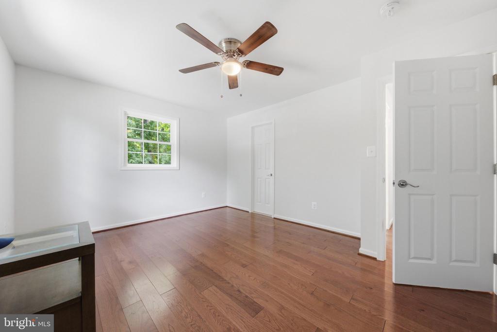 4529 EATON PLACE