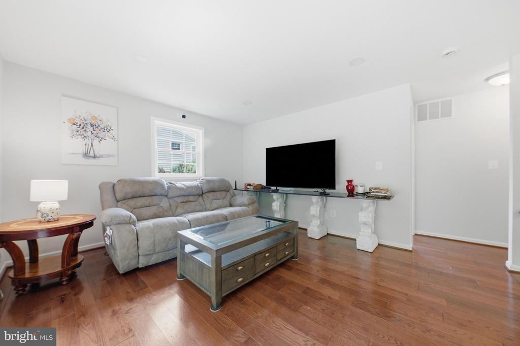 4529 EATON PLACE