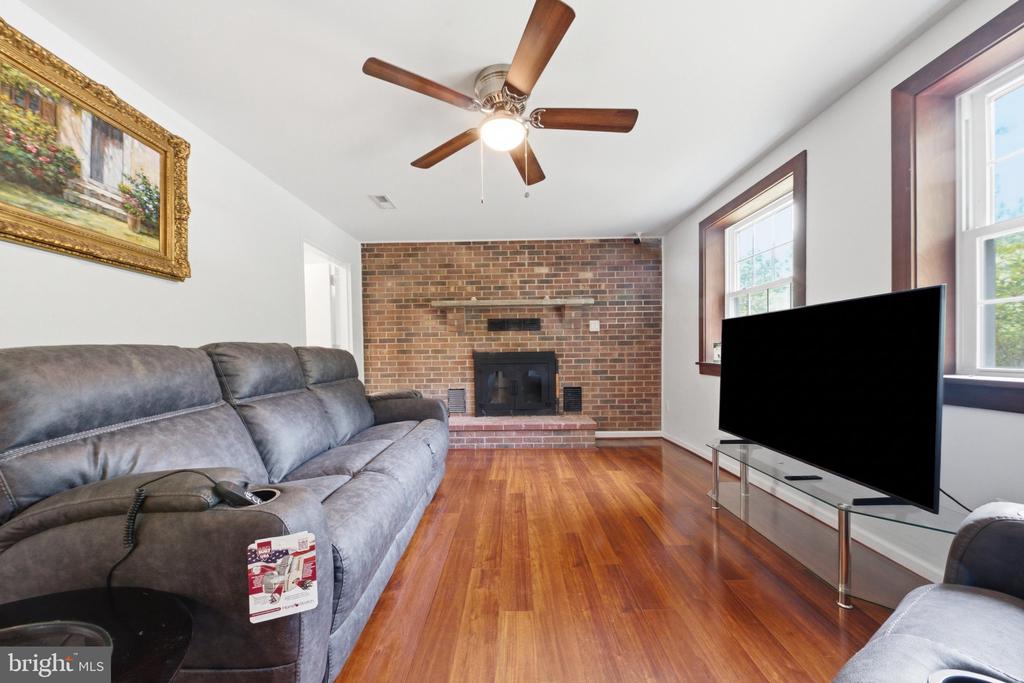 4529 EATON PLACE