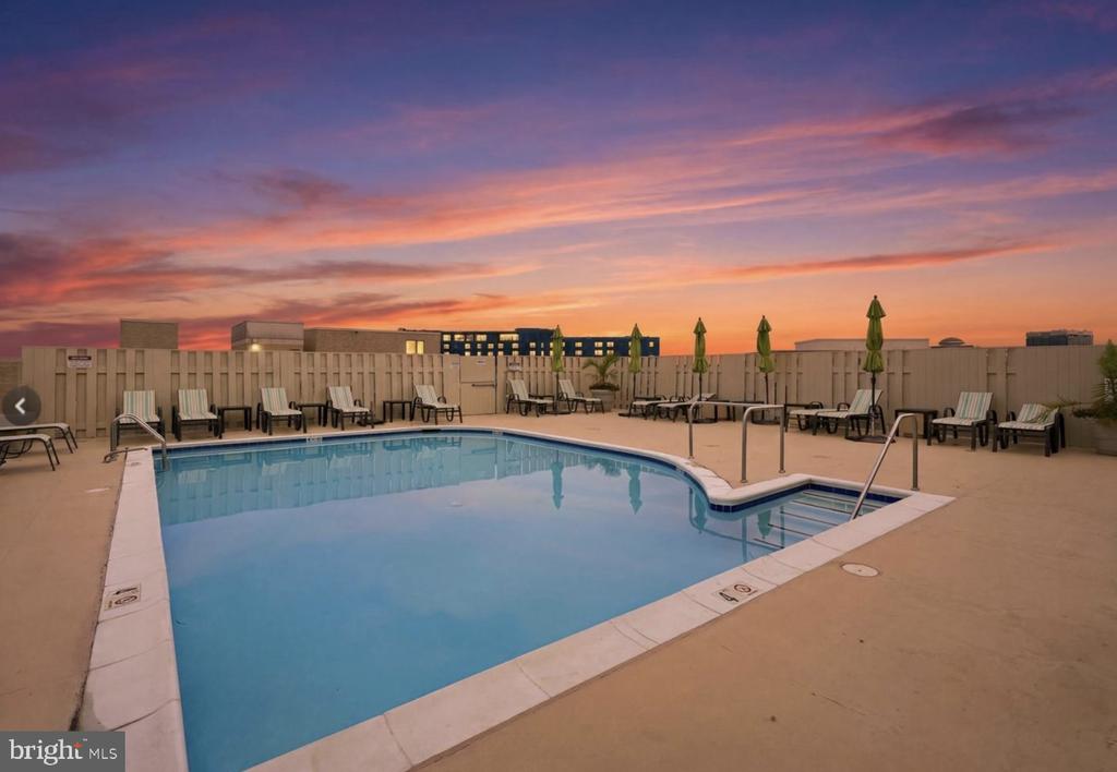 11800 SUNSET HILLS ROAD Unit: 212