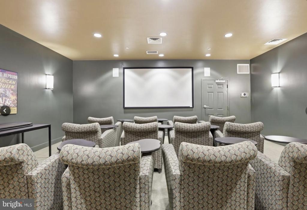 11800 SUNSET HILLS ROAD Unit: 212
