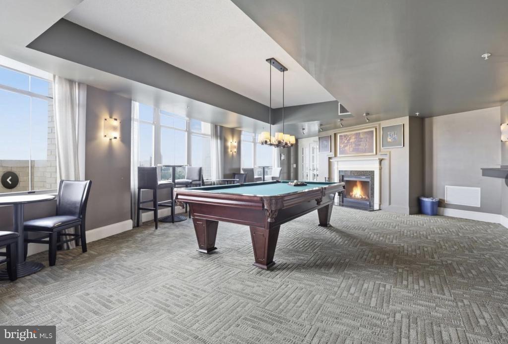 11800 SUNSET HILLS ROAD Unit: 212