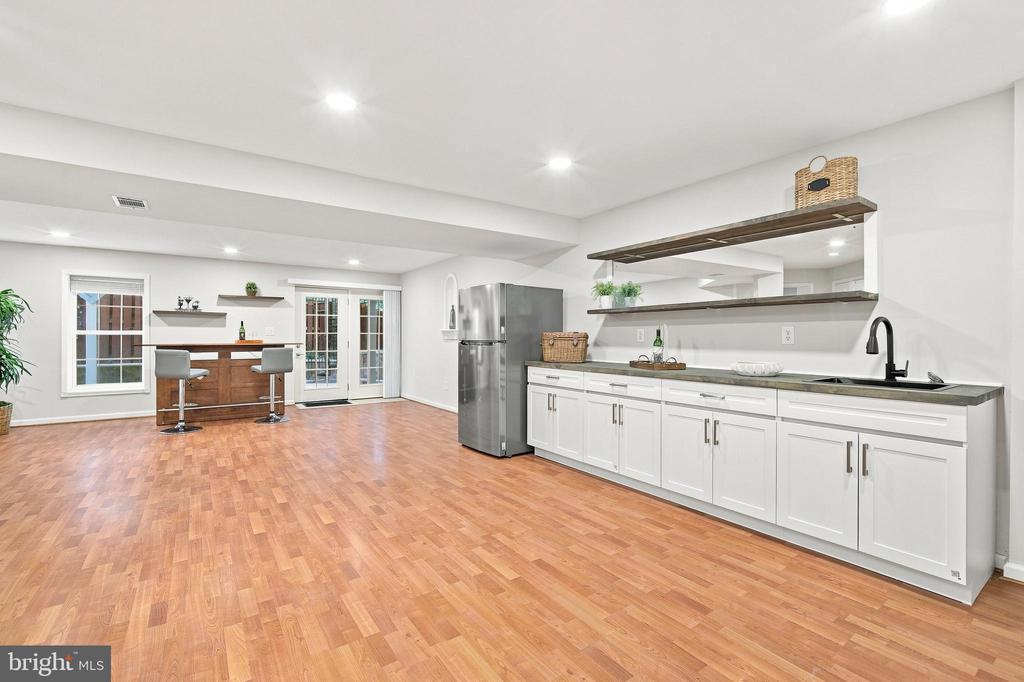 8181 USHER DRIVE