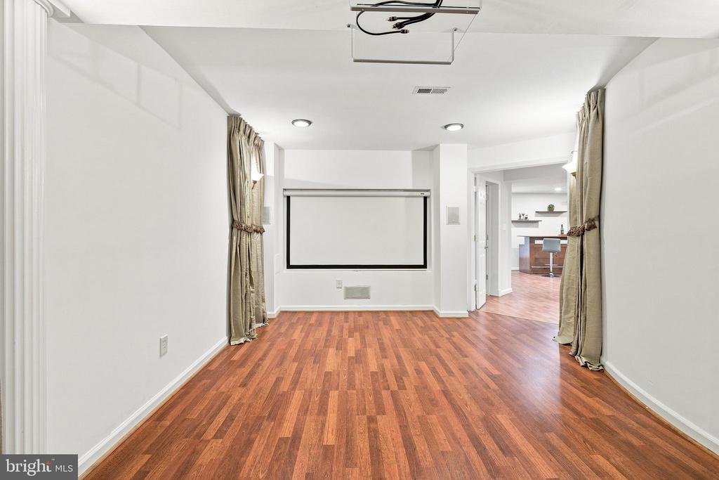 8181 USHER DRIVE