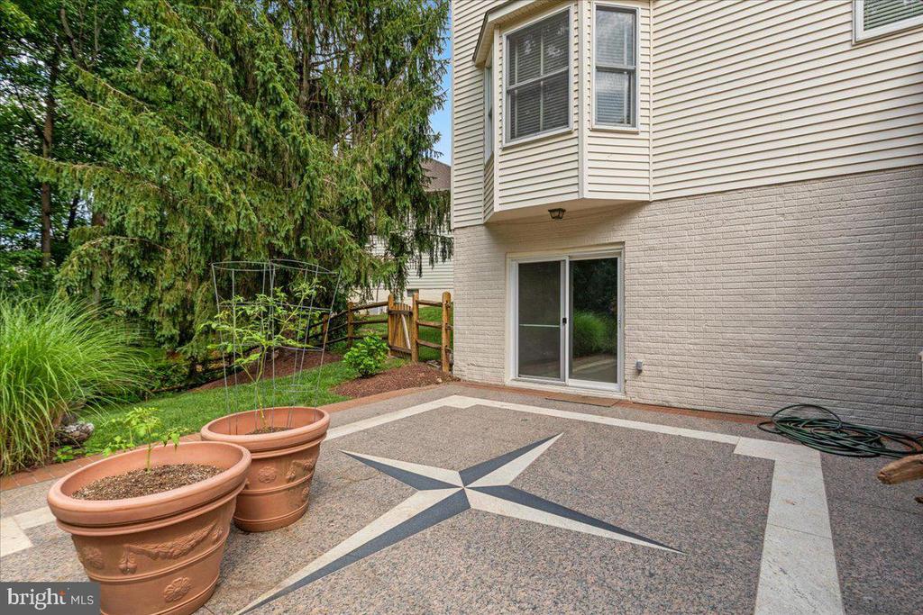 1501 JUDD COURT