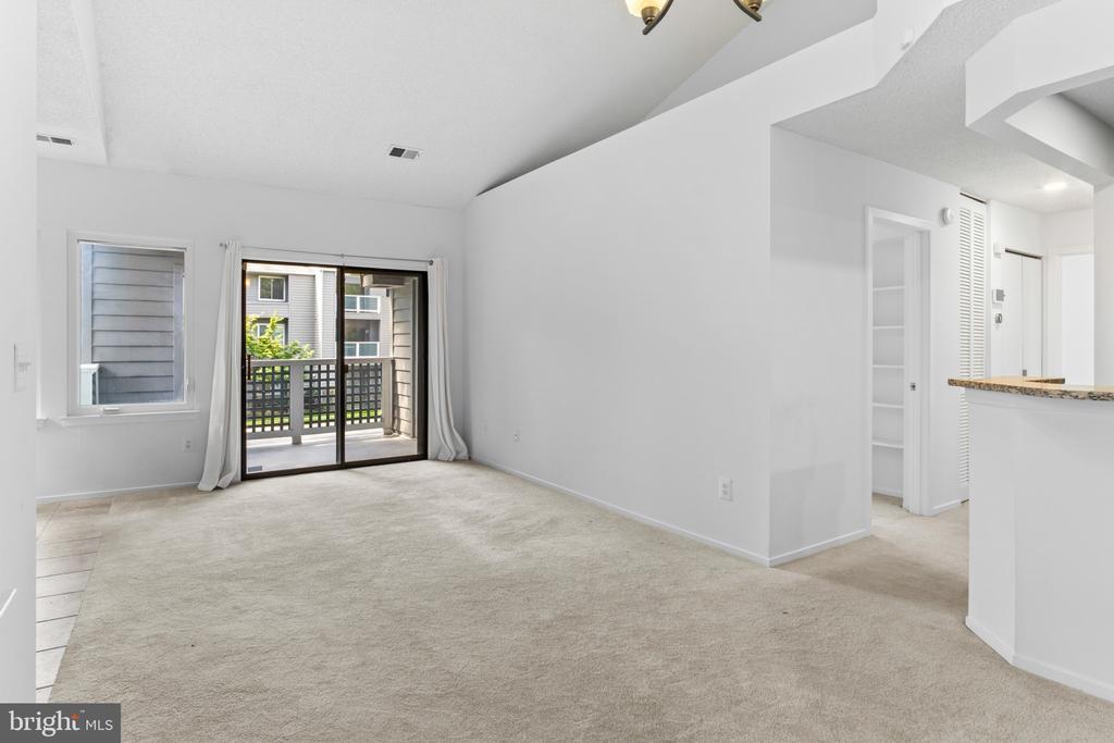 11735 SUMMERCHASE CIRCLE Unit: B