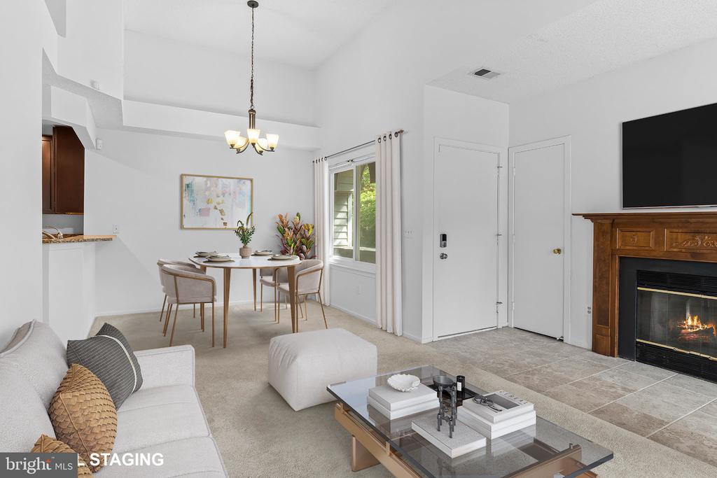 11735 SUMMERCHASE CIRCLE Unit: B