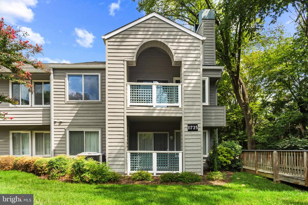 11735 SUMMERCHASE CIRCLE Unit: B