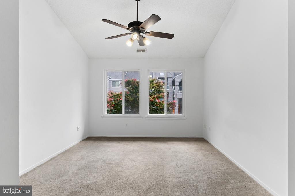 11735 SUMMERCHASE CIRCLE Unit: B