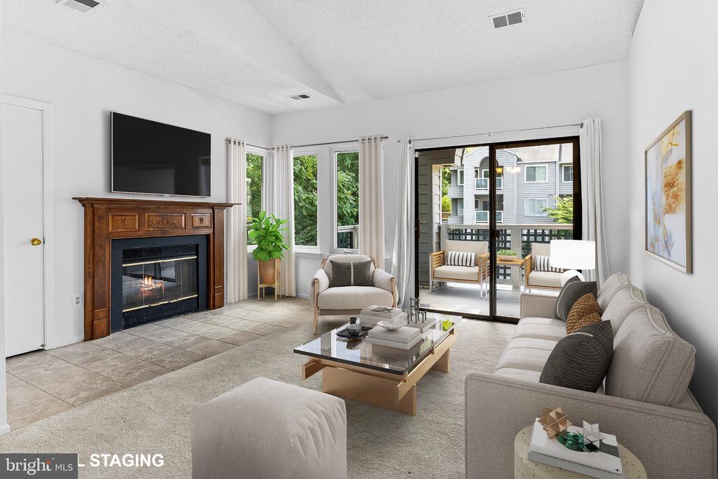 11735 SUMMERCHASE CIRCLE Unit: B