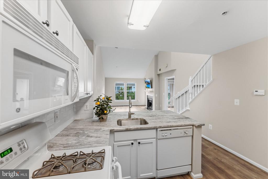 12000 MARKET STREET Unit: 446